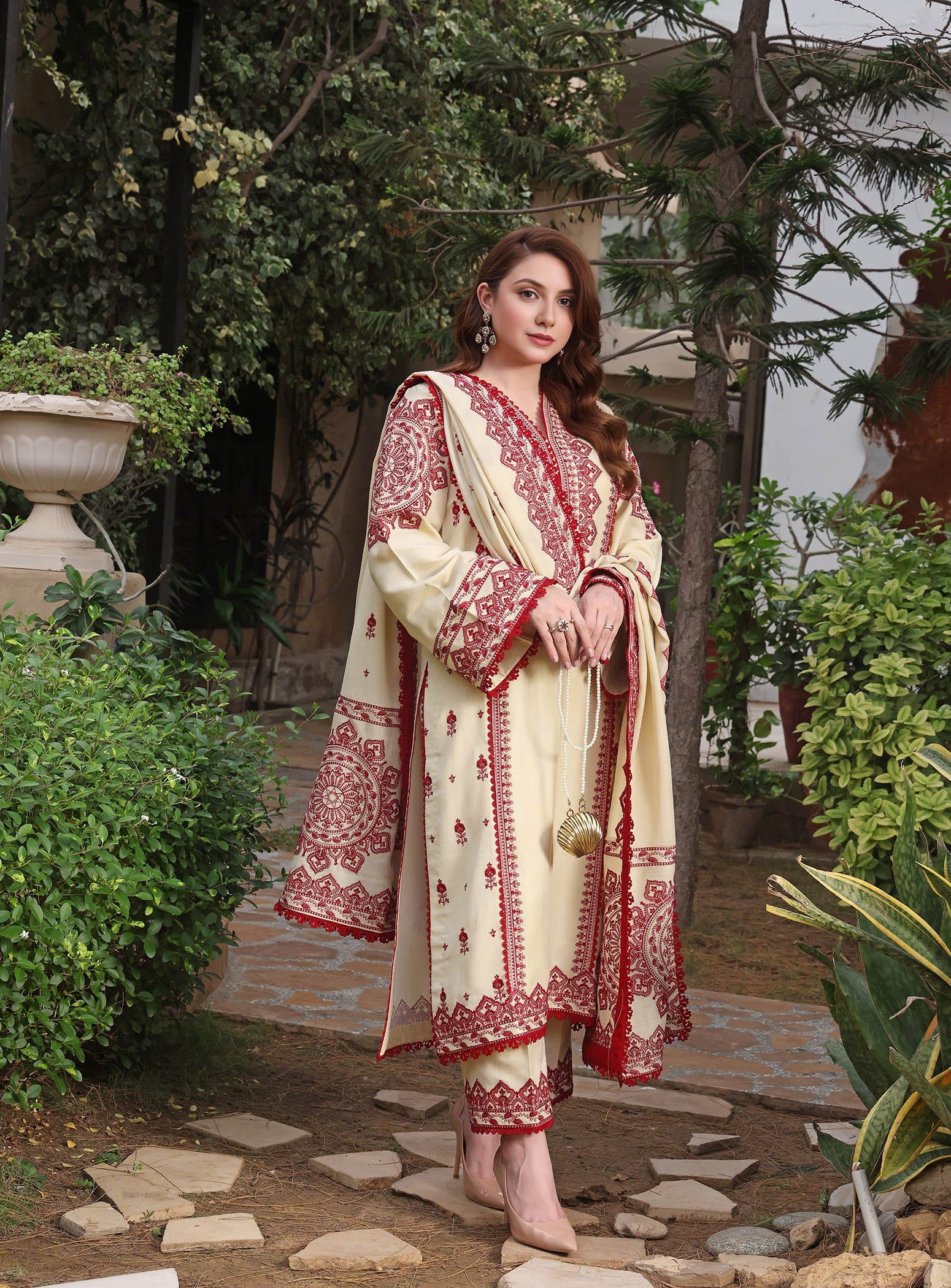 ALEESHA EMBROIDERY  3-Piece Suit